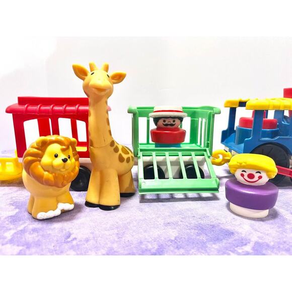 FP Little People Chunky Circus Zoo Train Set VTG 1991; 2 Animals Clown Conductor - Picture 6 of 6